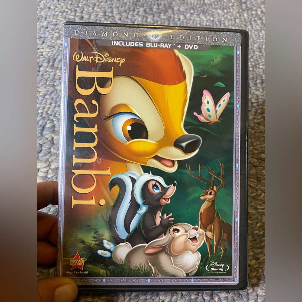 Bambi (Two-Disc Diamond Edition Blu-ray/DVD Combo in DVD Packaging)